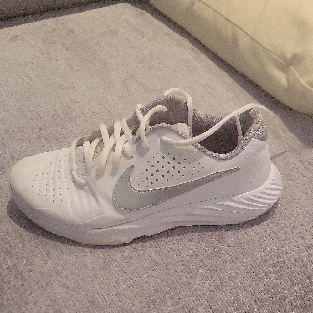 Nike White and Gray Sneakers